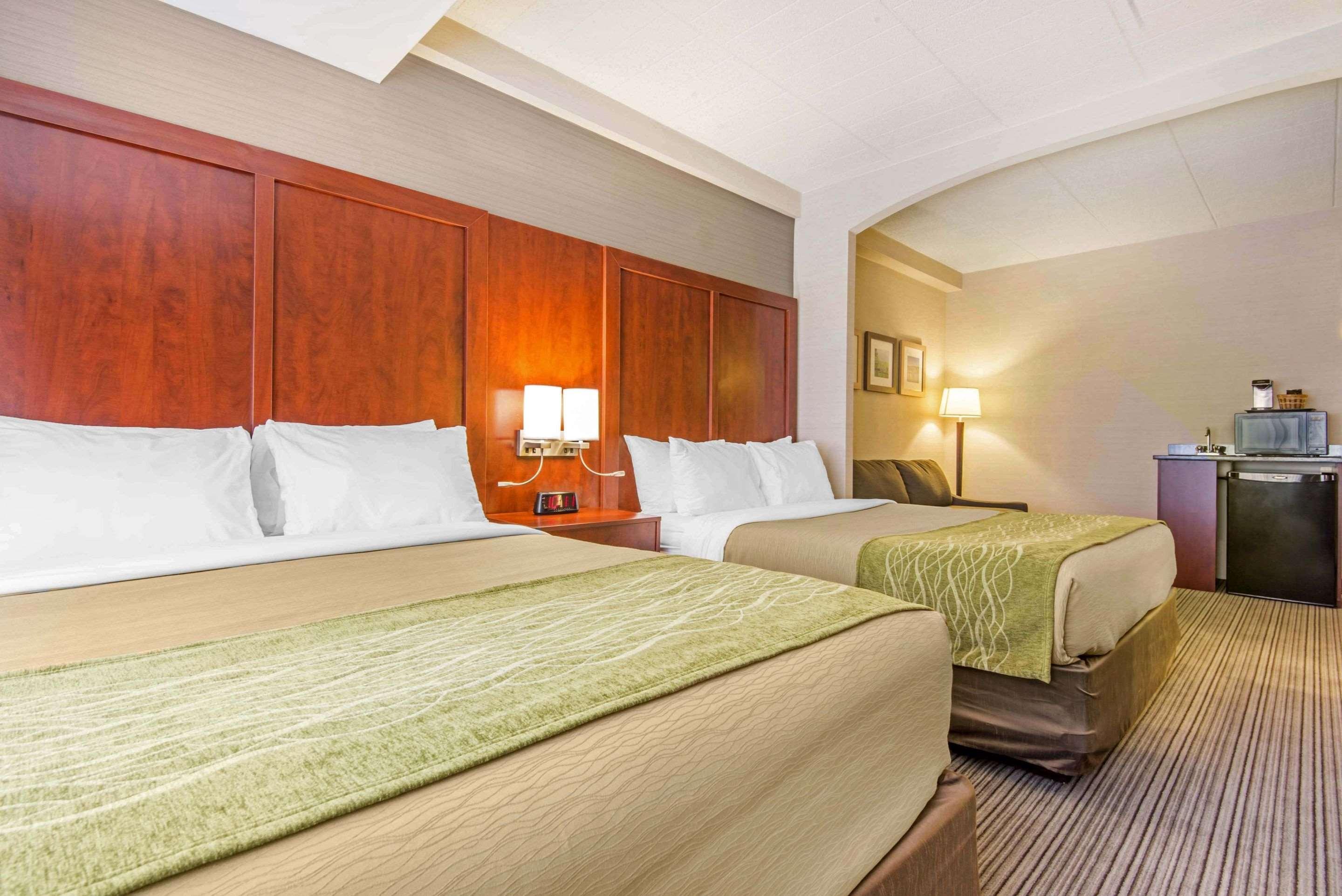 Comfort Inn & Suites Collingwood Esterno foto