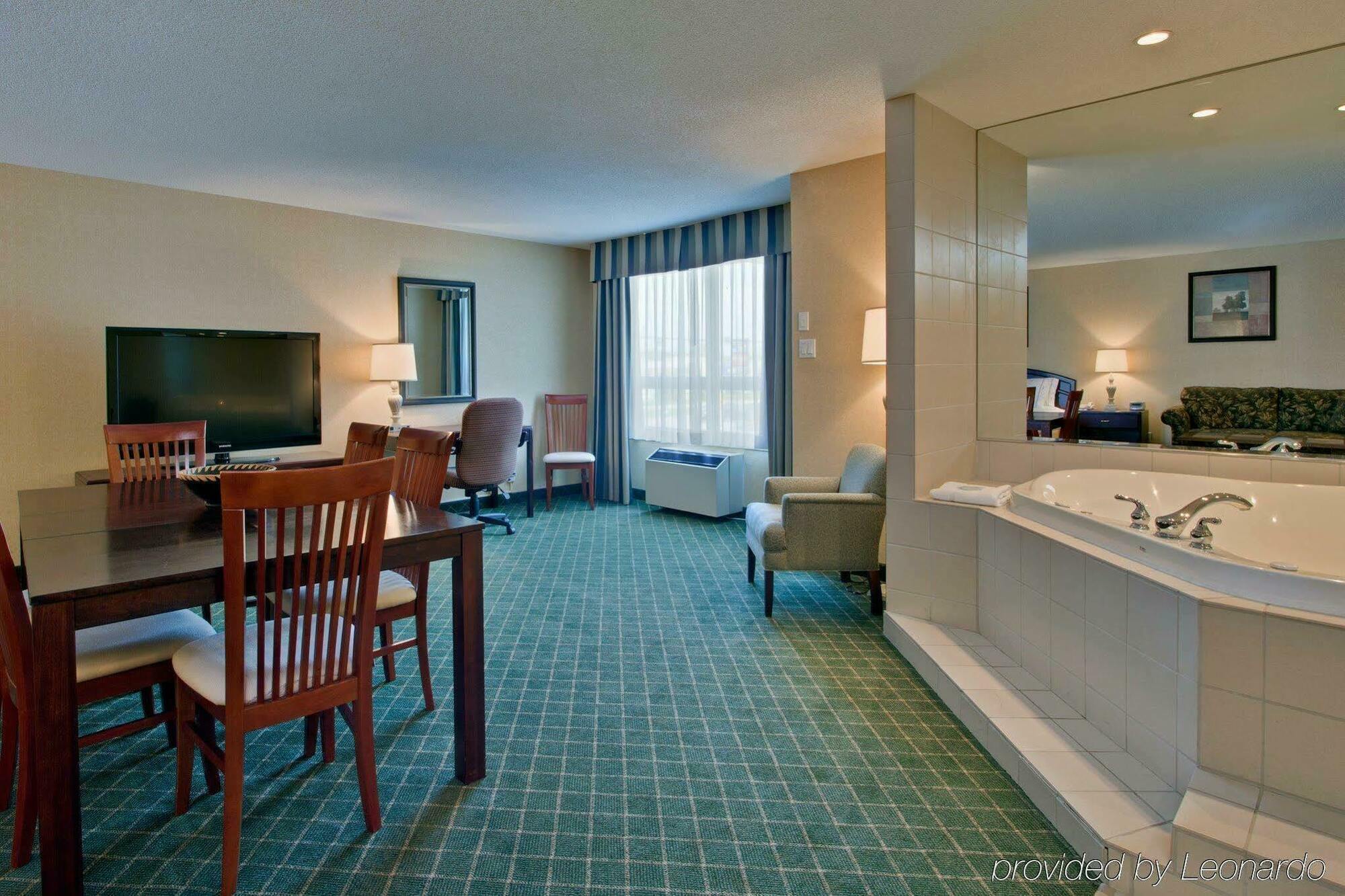 Comfort Inn & Suites Collingwood Esterno foto